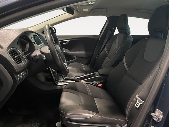 Volvo V40 8 of 18