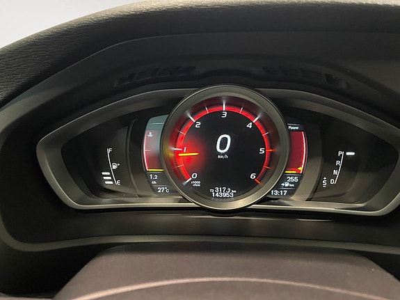 Volvo V40 10 of 18