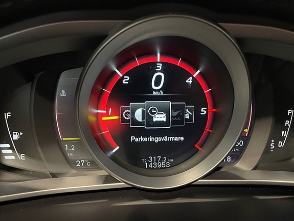 Volvo V40 15 of 18