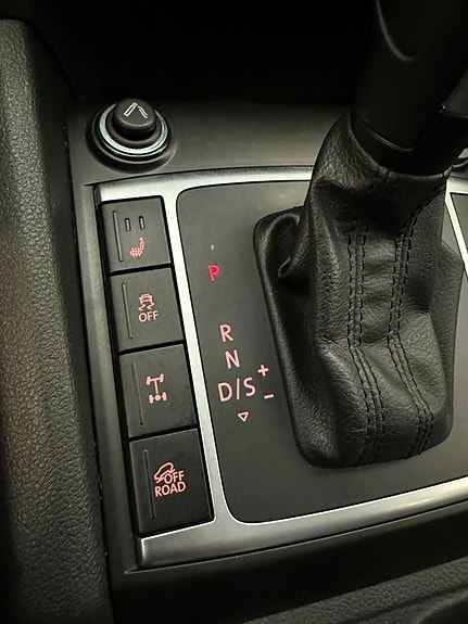Volkswagen Amarok 17 of 17