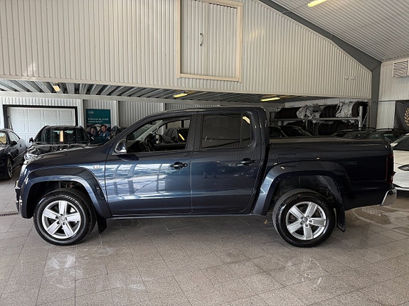 Volkswagen Amarok 8 of 17