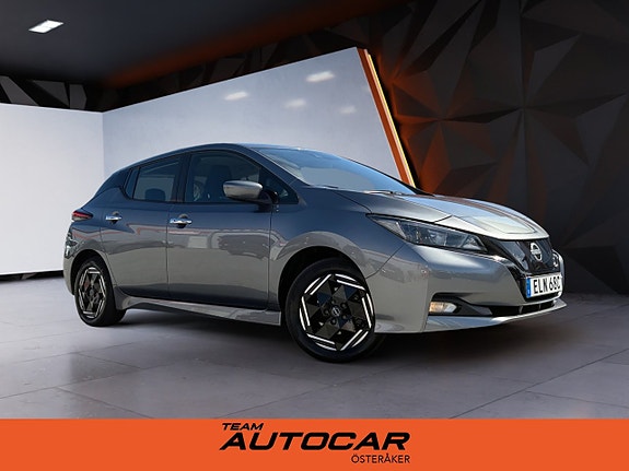 Nissan Leaf 2 of 16