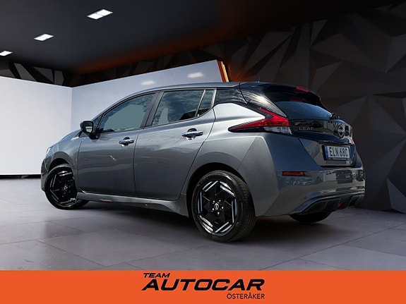Nissan Leaf 4 of 16