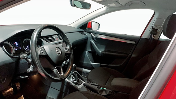 Skoda Octavia 7 of 13