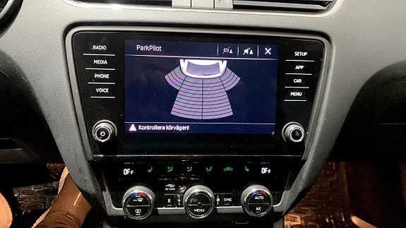 Skoda Octavia 9 of 13