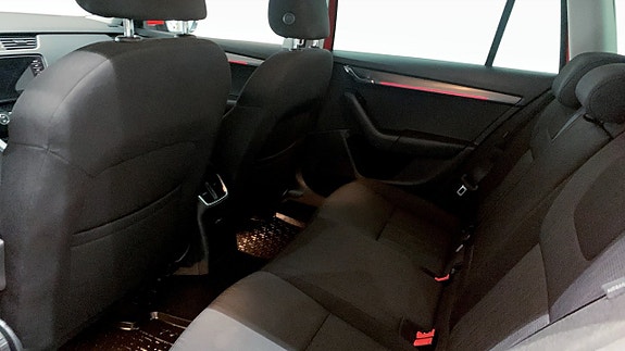 Skoda Octavia 11 of 13