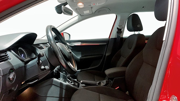 Skoda Octavia 8 of 13