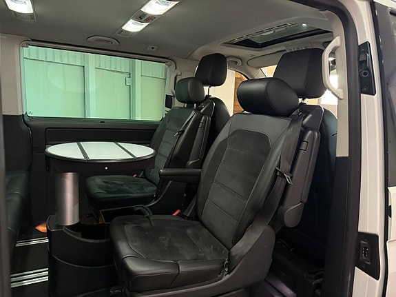 Volkswagen Multivan 23 of 28