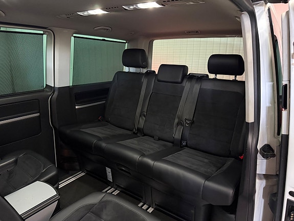 Volkswagen Multivan 20 of 28