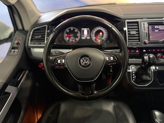 Volkswagen Multivan 10 of 28