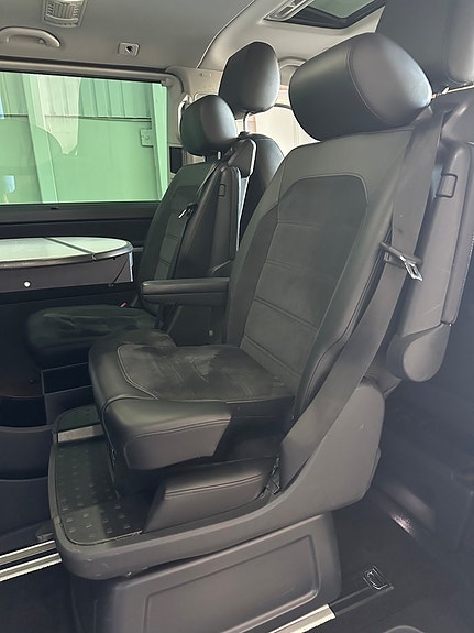 Volkswagen Multivan 22 of 28