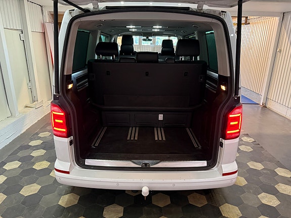 Volkswagen Multivan 27 of 28