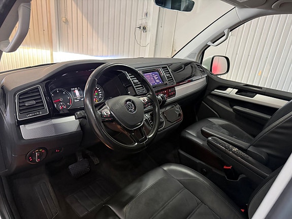 Volkswagen Multivan 8 of 28