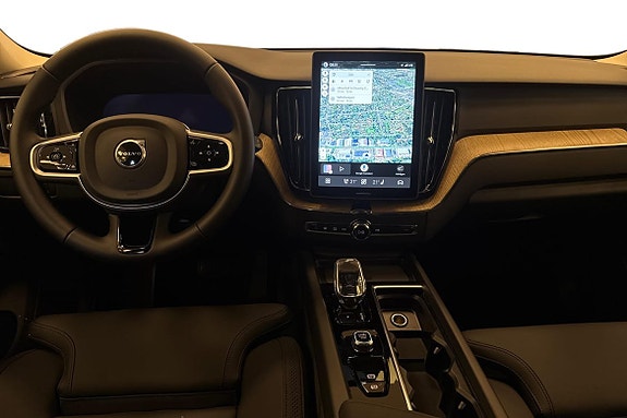 Volvo XC60 10 of 22