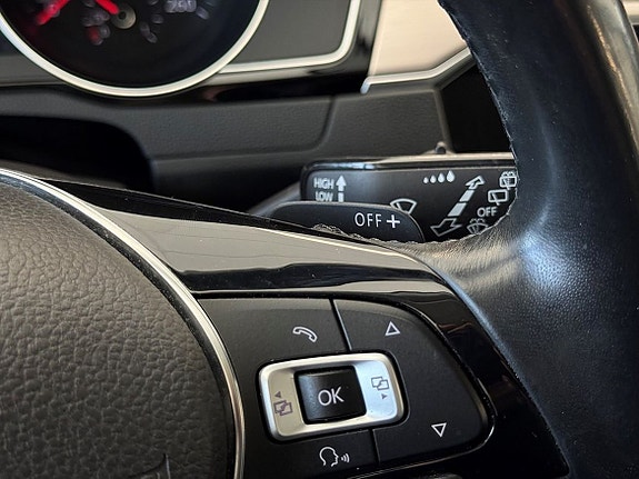 Volkswagen Passat 17 of 25
