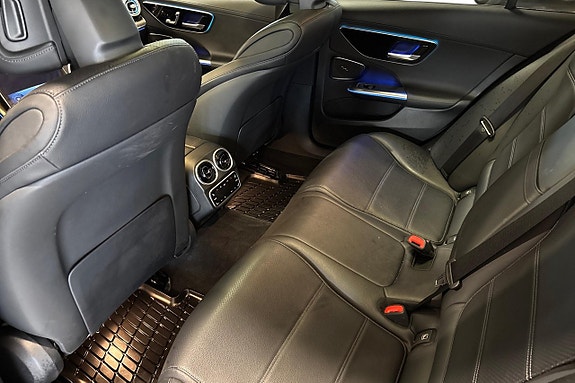 Mercedes-Benz C300 20 of 24