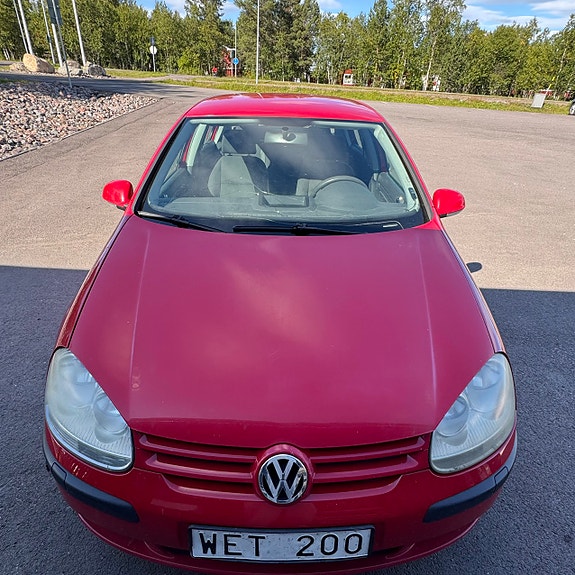 Volkswagen Golf V 4 of 7