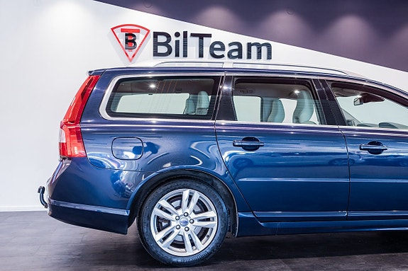 Volvo V70 12 of 23