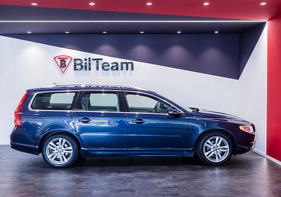 Volvo V70 7 of 23