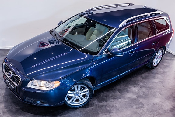 Volvo V70 5 of 23