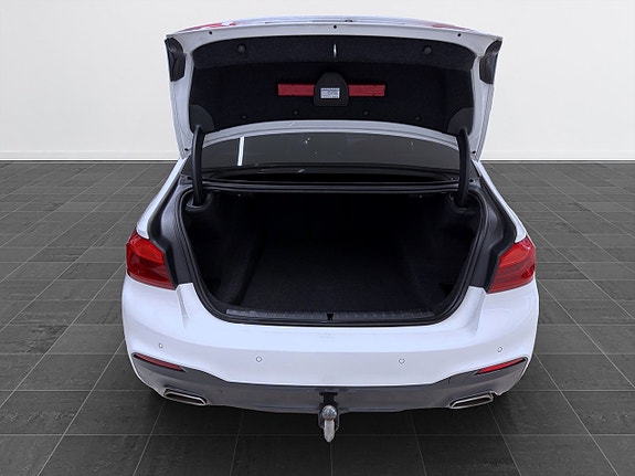 BMW 520d 15 of 19