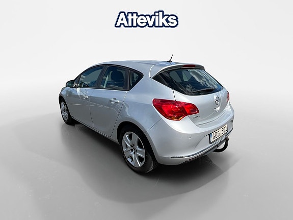 Opel Astra 5 of 9