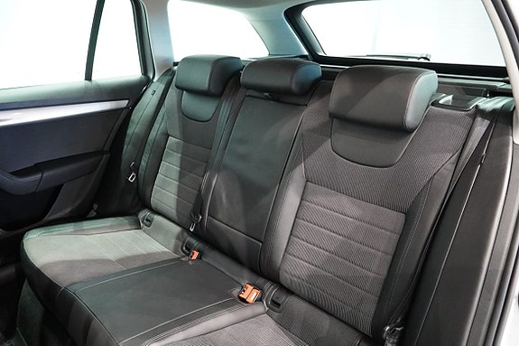Skoda Octavia 7 of 16
