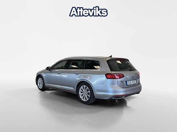 Volkswagen Passat 5 of 19