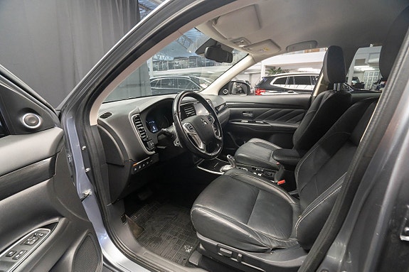 Mitsubishi Outlander 14 of 22