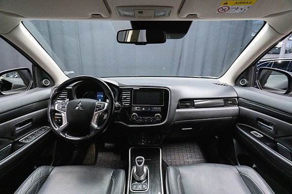 Mitsubishi Outlander 12 of 22