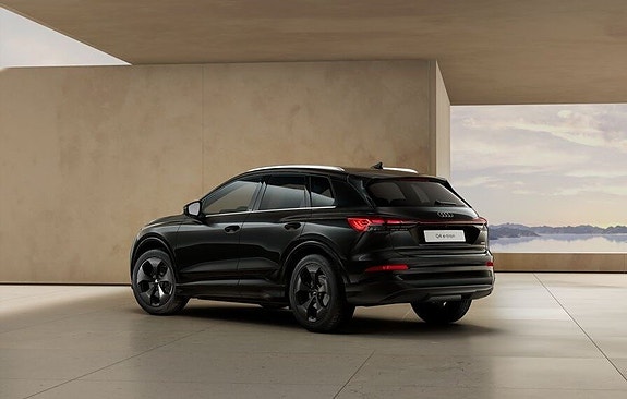 Audi Q4 e-tron 2 of 11