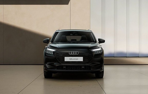 Audi Q4 e-tron 3 of 11