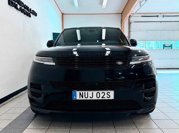 Land Rover Range Rover Sport 2 of 30