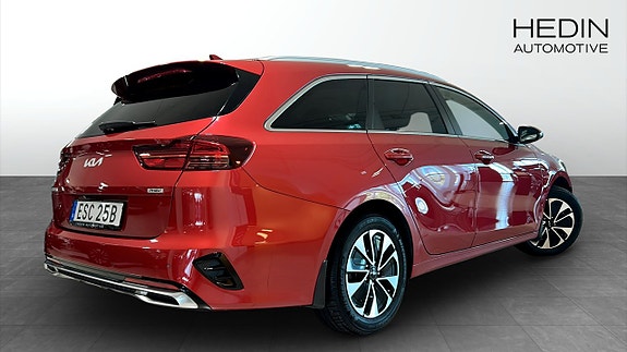 Kia Ceed 2 of 9