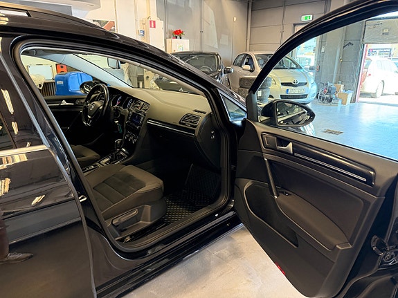 Volkswagen Golf I 17 of 25