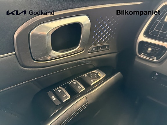 Kia Sorento 18 of 24