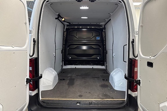 Renault Master 14 of 16