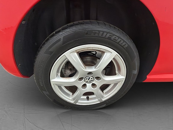 Volkswagen Polo 25 of 27