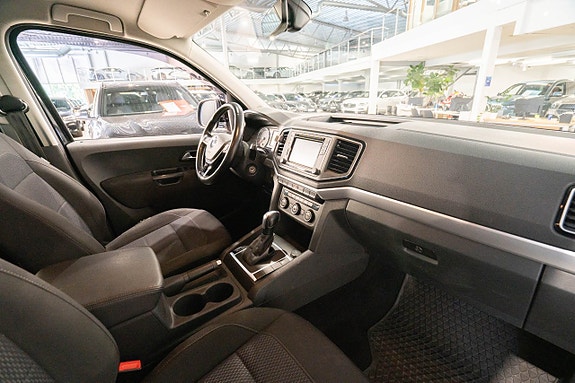 Volkswagen Amarok 16 of 21