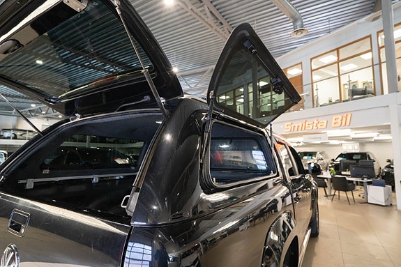 Volkswagen Amarok 8 of 21