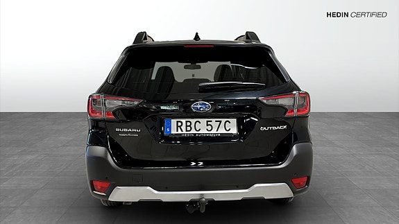 Subaru Outback 7 of 12