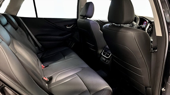 Subaru Outback 5 of 12