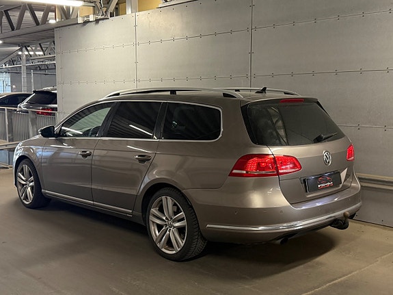 Volkswagen Passat 5 of 15