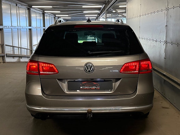 Volkswagen Passat 6 of 15