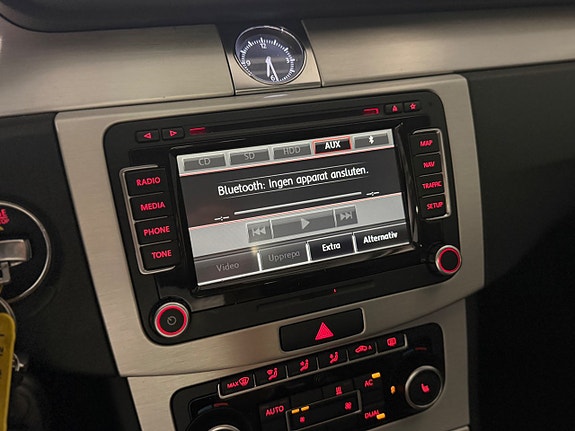 Volkswagen Passat 15 of 15