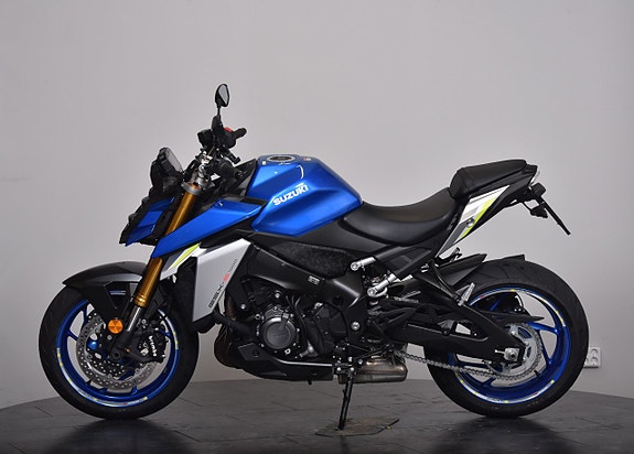 Suzuki GSX-S 1000 / GPR Slipon / Tailtidy 4 of 19