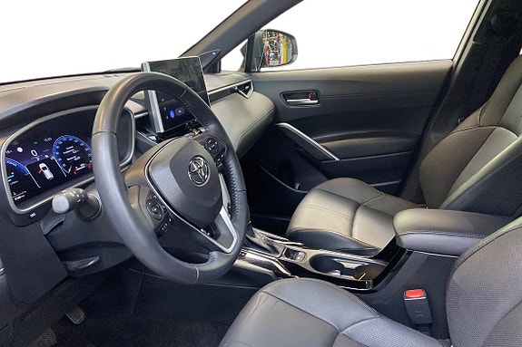 Toyota Corolla Cross 14 of 21