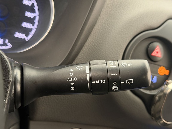 Toyota Yaris 27 of 30