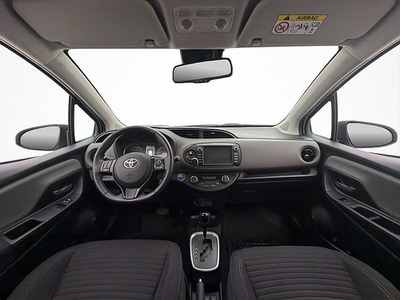 Toyota Yaris 11 of 30