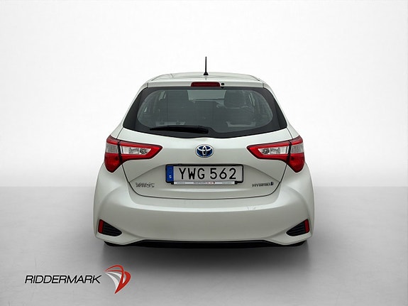 Toyota Yaris 6 of 30
